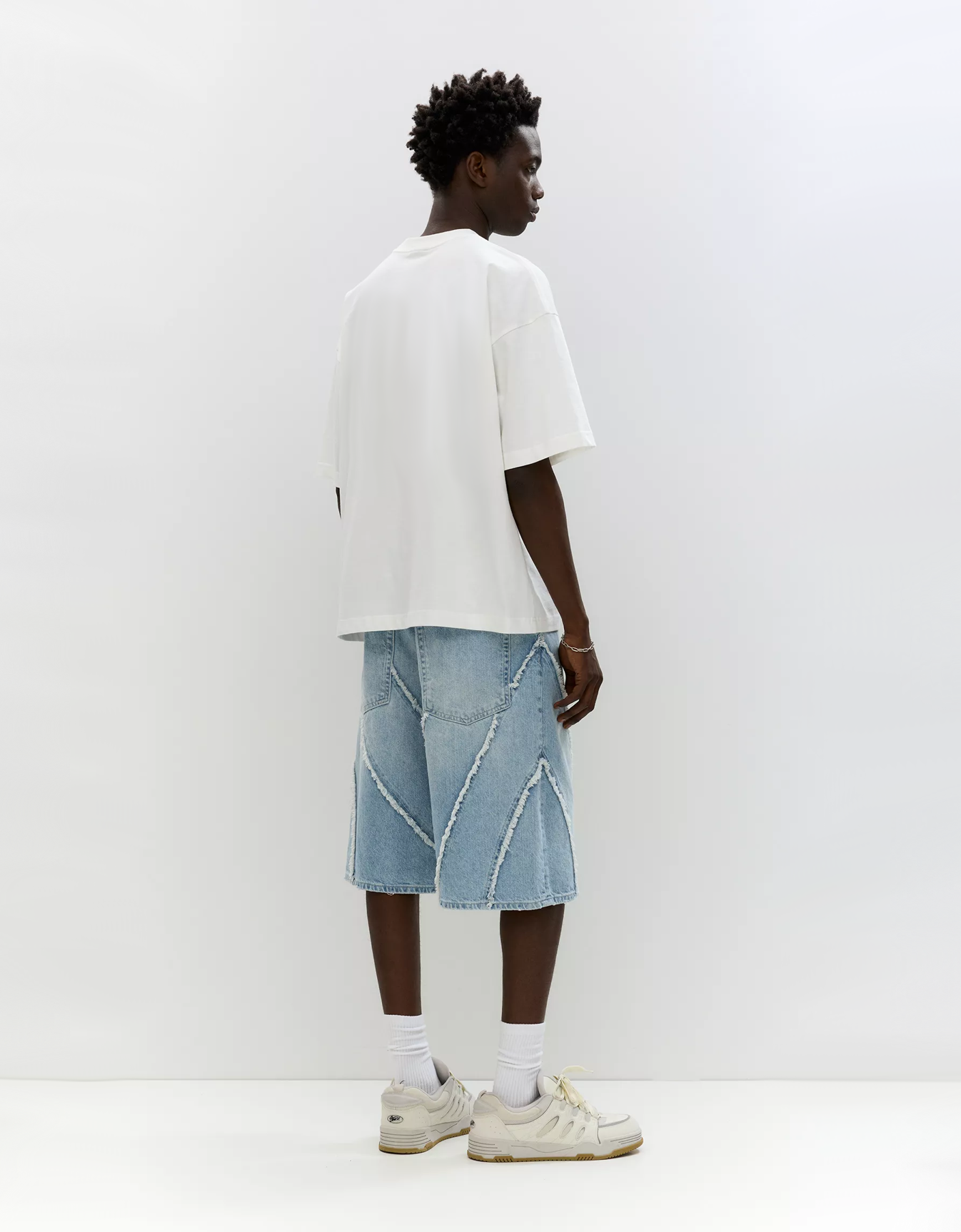 SOLITUDE HEAVY OVERSIZED FIT T-SHIRT