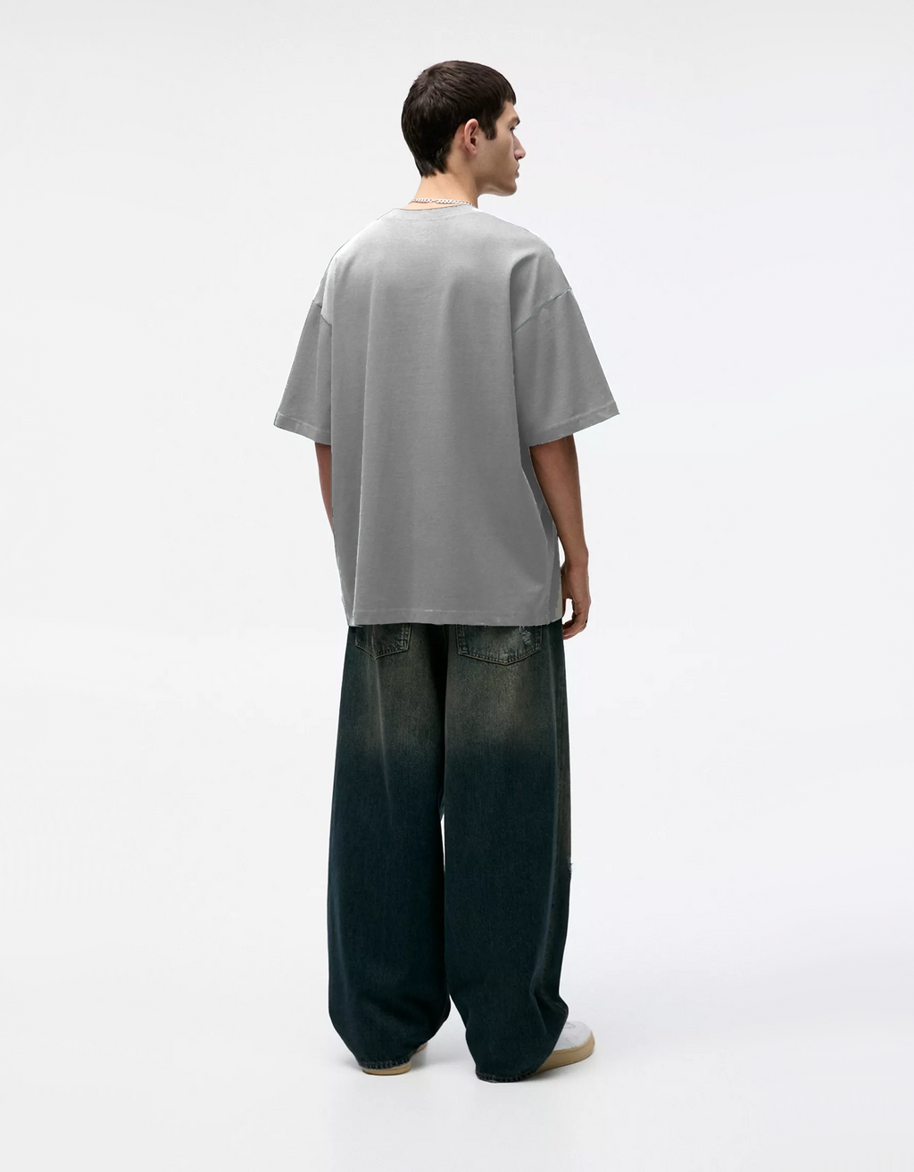 HUNTERS OVERSIZED FIT T-SHIRT