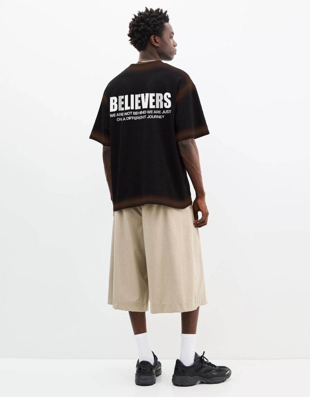 BELIEVERS OVERSIZED FIT T-SHIRT