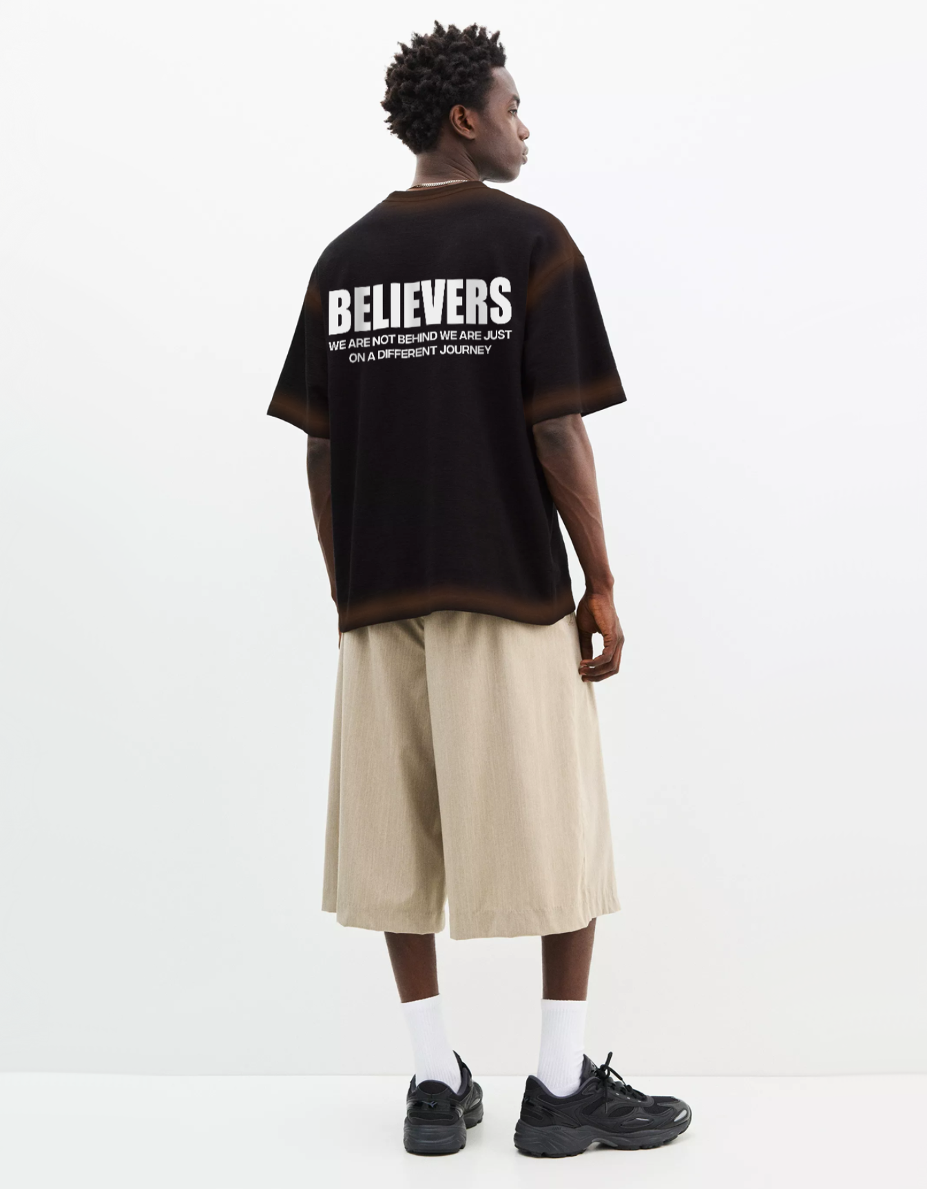 BELIEVERS OVERSIZED FIT T-SHIRT