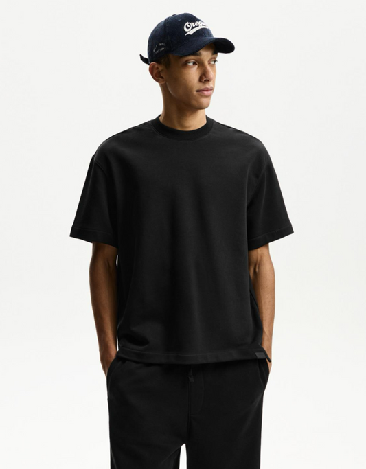BLACK BASIC OVERSIZED FIT T-SHIRT