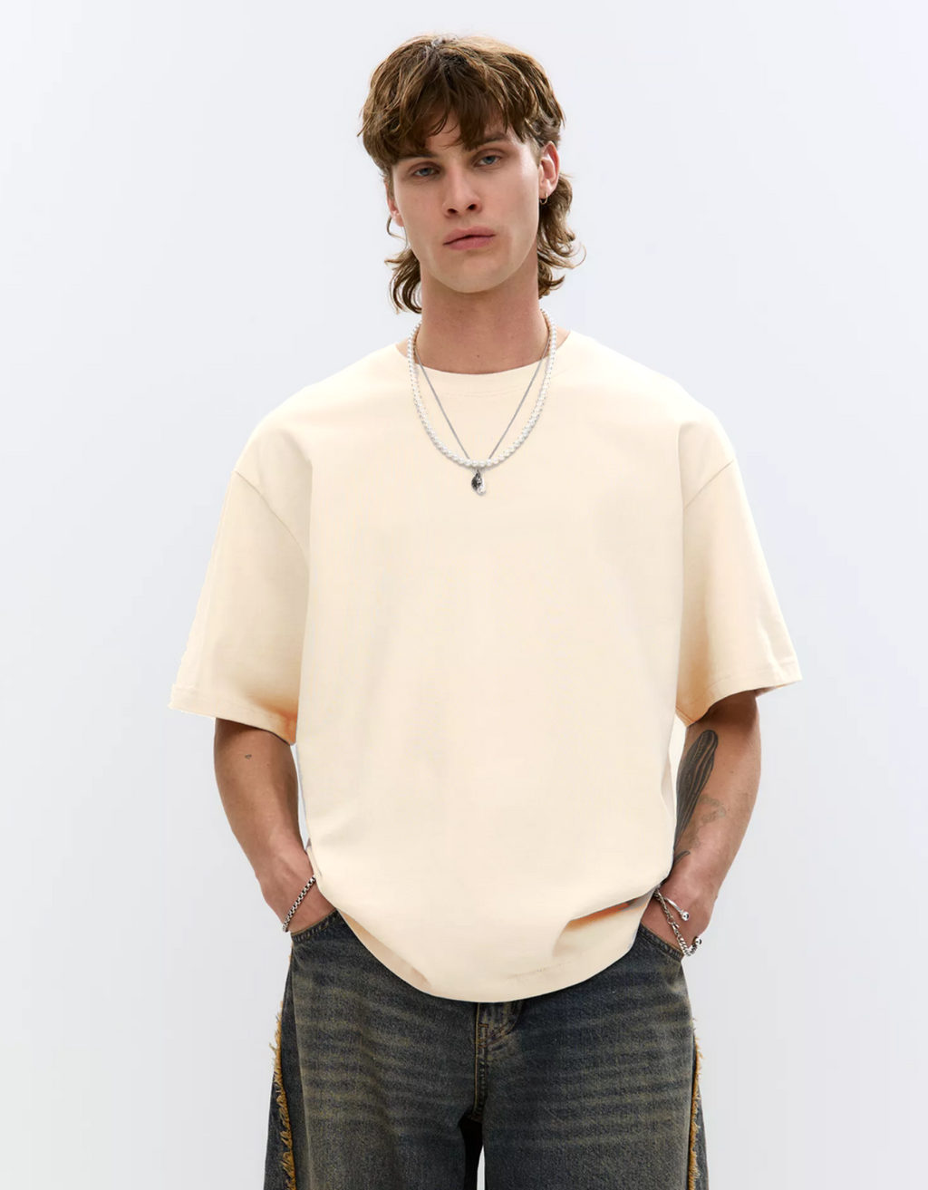 CREAM BASIC OVERSIZED FIT T-SHIRT