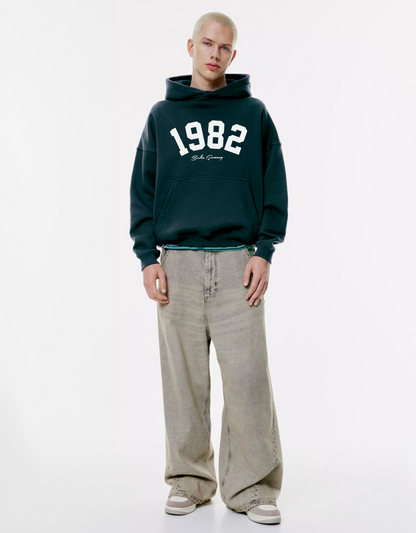 1982 OVERSIZED FIT HOODIE
