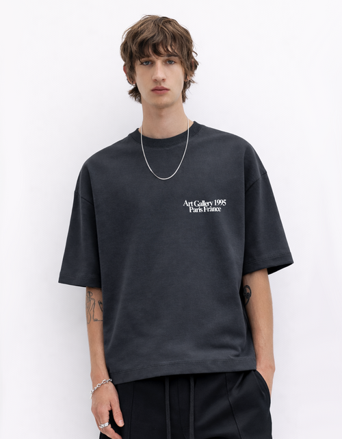 ART GALLERY OVERSIZED FIT T-SHIRT