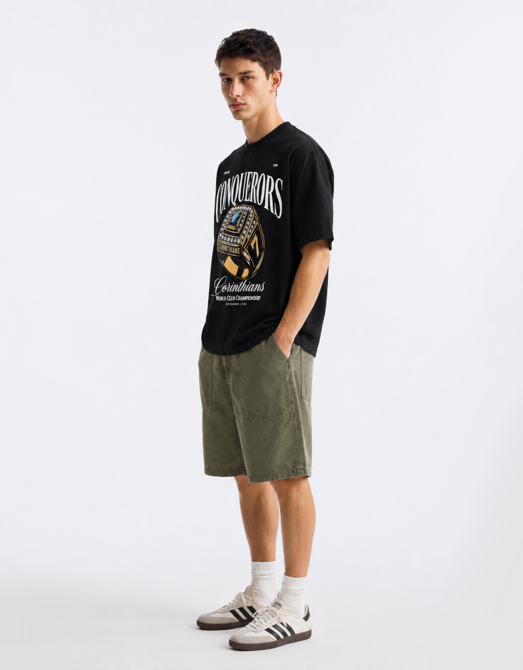 BLACK CONQUERORS OVERSIZED FIT T-SHIRT
